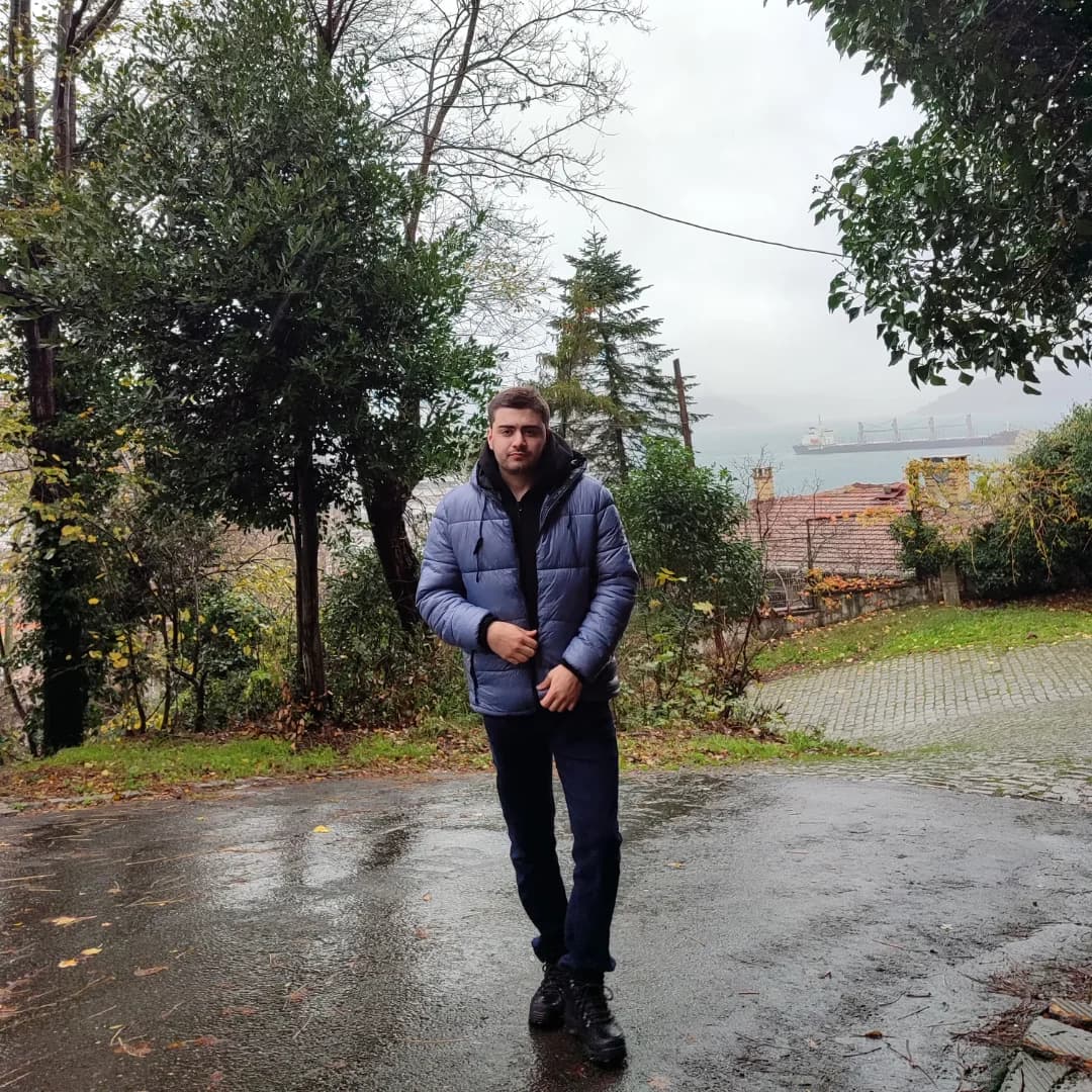 Akousa - Full Stack Developer